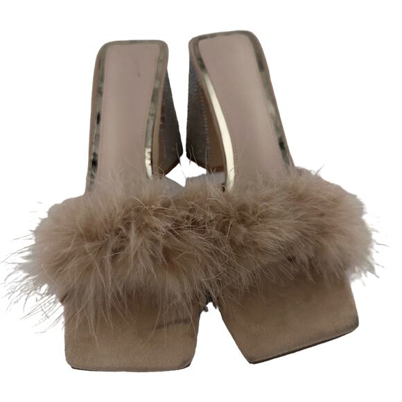 Feather Slip On Vegan Suede Rhinestone Block Heel Beige Size 7 - Picture 1 of 6